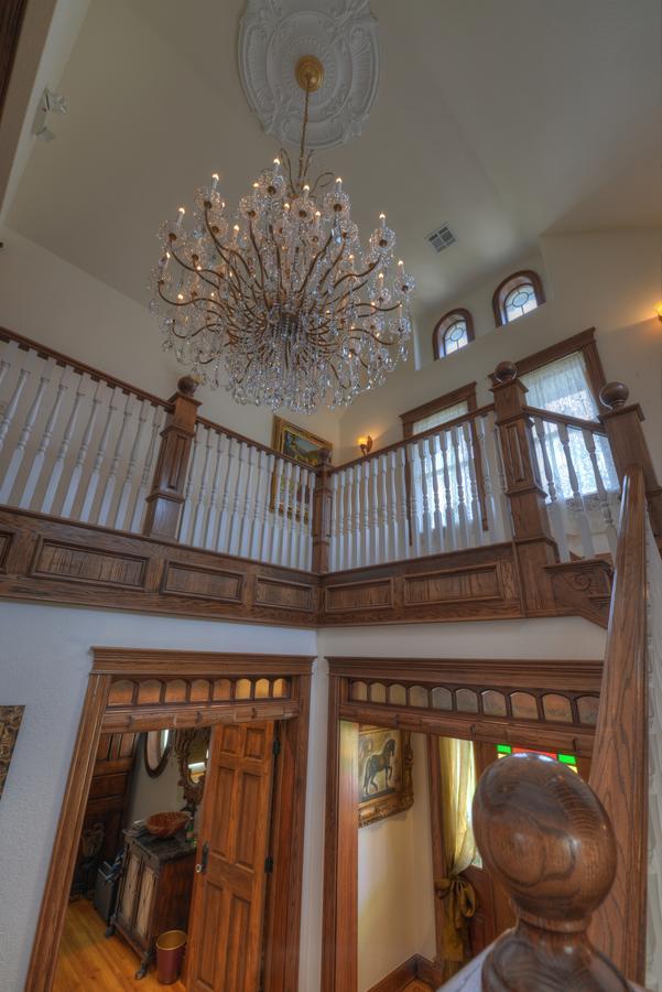 The Victoria Bed & Breakfast Bentonville Exterior photo